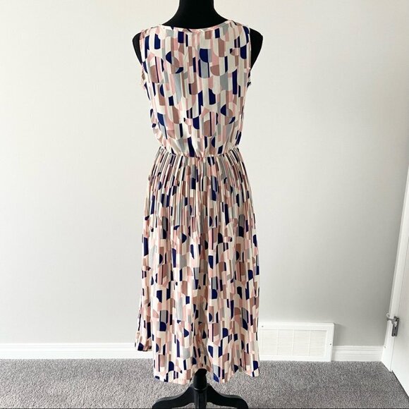 Ciros Korean Made  Breezy Geometric Sleeveless Pleated MIDI Dress - Picture 4 of 16